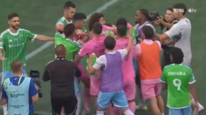 Inter Miami's Suárez appears to spit on Sounders staffer