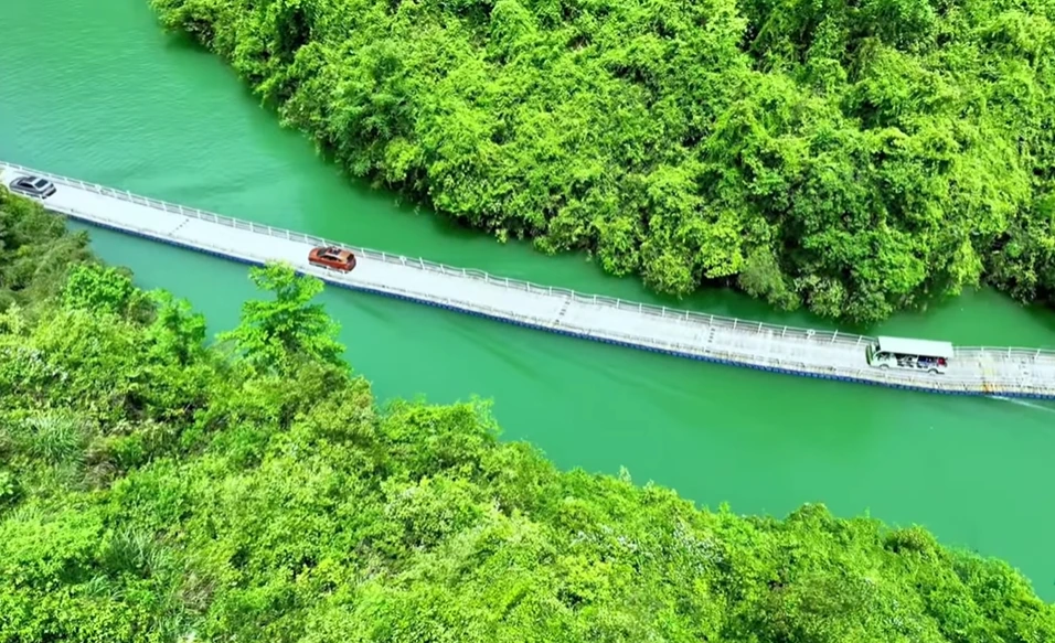 Shiziguan Floating Bridge