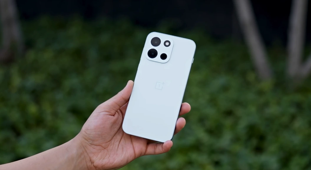 OnePlus Nord 6 photo