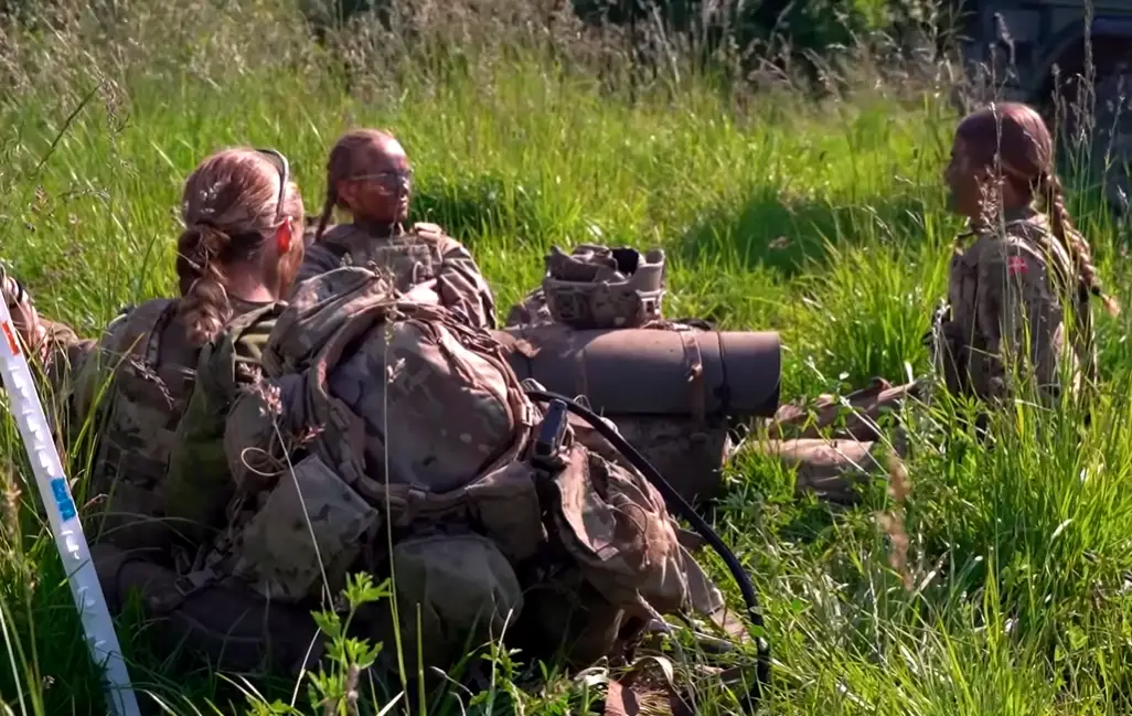 europe drafting women in military