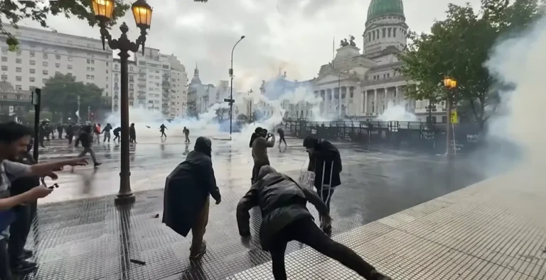 France Yellow Vest Protests: Students and Unions Unite Against Cost of Living
